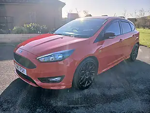 Used 2017 Ford Focus ST-Line Red - Interior and Exterior details 2