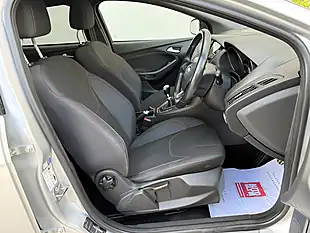Used 2017 Ford Focus ST-Line Silver - Interior and Exterior details 12