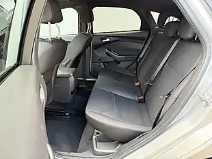 Used 2017 Ford Focus ST-Line Silver - Interior and Exterior details 14