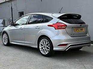 Used 2017 Ford Focus ST-Line Silver - Interior and Exterior details 3