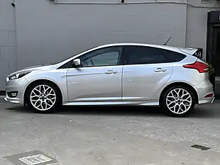 Used 2017 Ford Focus ST-Line Silver - Interior and Exterior details 5