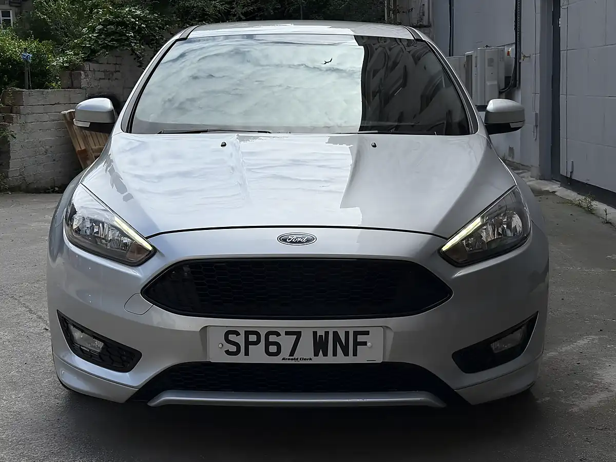 Used 2017 Ford Focus ST-Line Silver - Interior and Exterior details 7