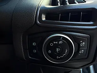 Used 2017 Ford Focus ST-Line Silver - Interior and Exterior details 16
