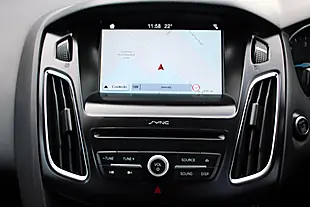 Used 2017 Ford Focus ST-Line Silver - Interior and Exterior details 15