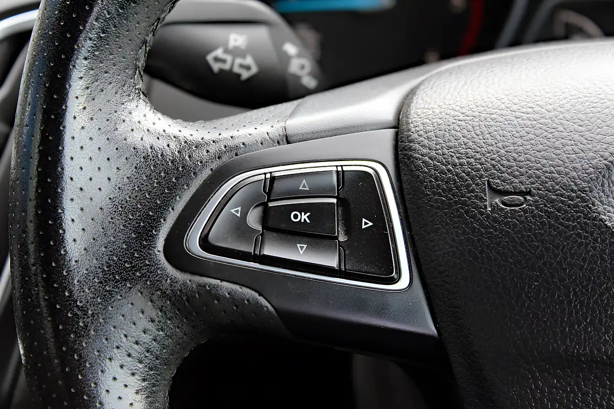 Used 2017 Ford Focus ST-Line Silver - Interior and Exterior details 19