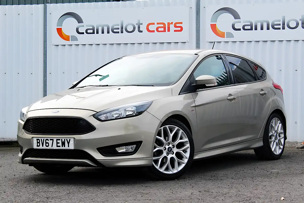 Used 2017 Ford Focus ST-Line Silver - Interior and Exterior details 2