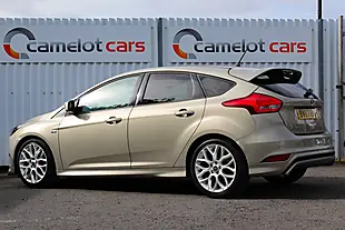 Used 2017 Ford Focus ST-Line Silver - Interior and Exterior details 7
