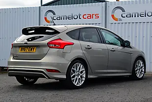 Used 2017 Ford Focus ST-Line Silver - Interior and Exterior details 8