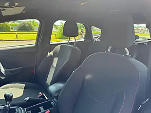 Used 2017 Ford Focus ST-Line White - Interior and Exterior details 12
