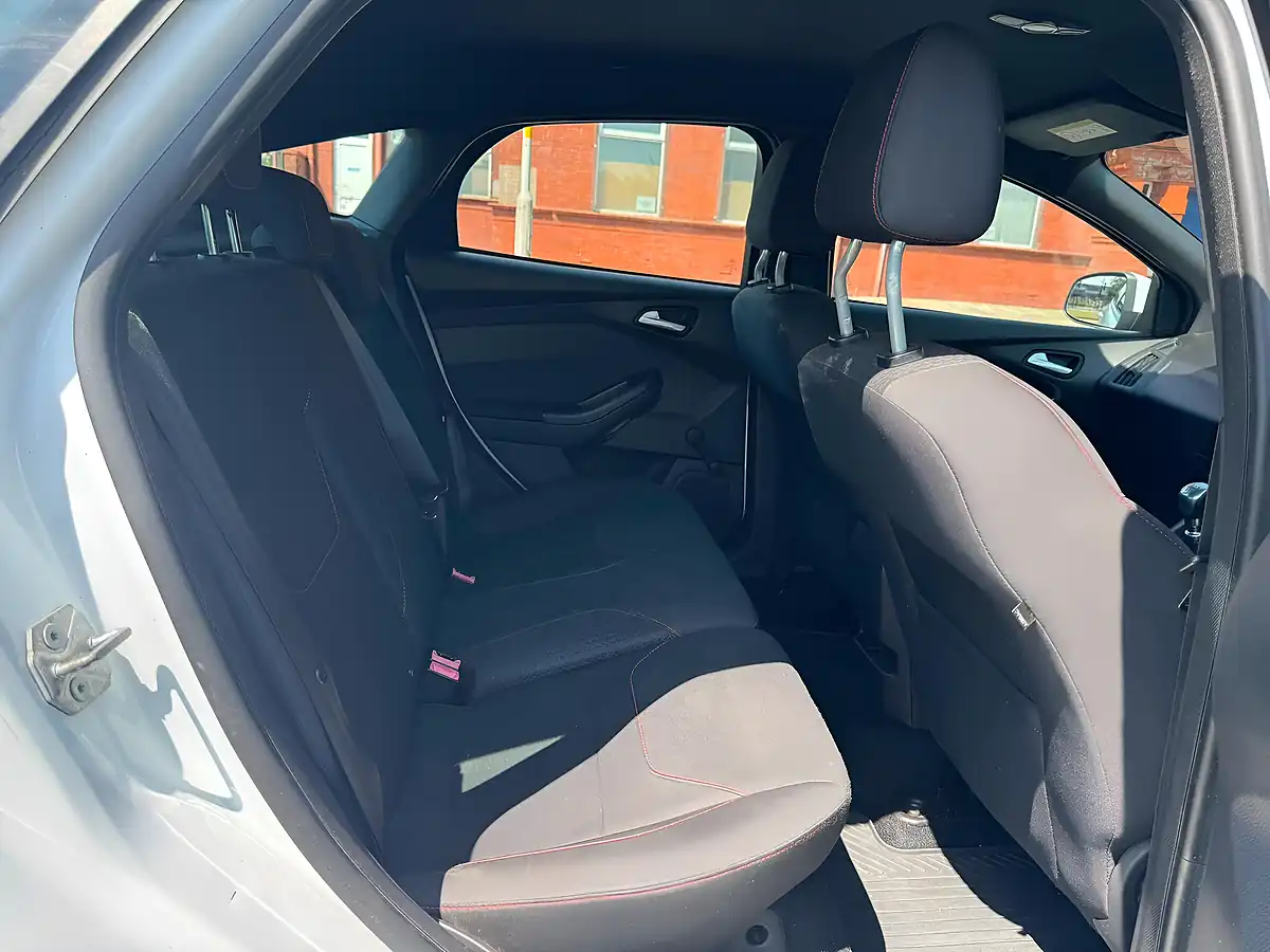 Used 2017 Ford Focus ST-Line White - Interior and Exterior details 19