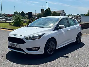 Used 2017 Ford Focus ST-Line White - Interior and Exterior details 20