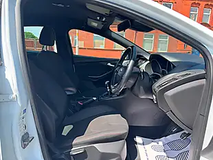 Used 2017 Ford Focus ST-Line White - Interior and Exterior details 8