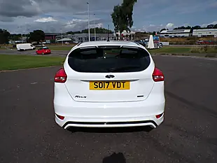 Used 2017 Ford Focus ST-Line White - Interior and Exterior details 12