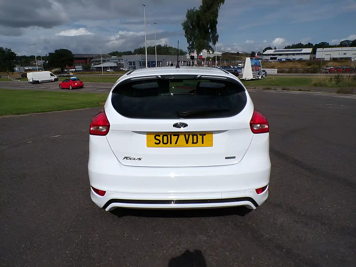 Used 2017 Ford Focus ST-Line White - Interior and Exterior details 12