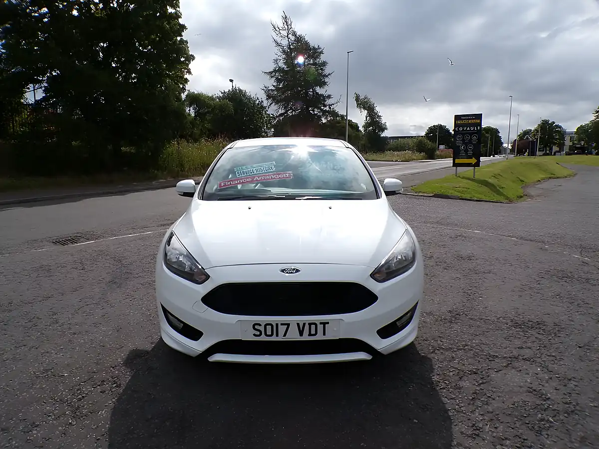 Used 2017 Ford Focus ST-Line White - Interior and Exterior details 5