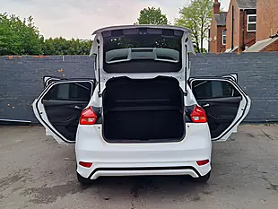 Used 2017 Ford Focus ST-Line White - Interior and Exterior details 12