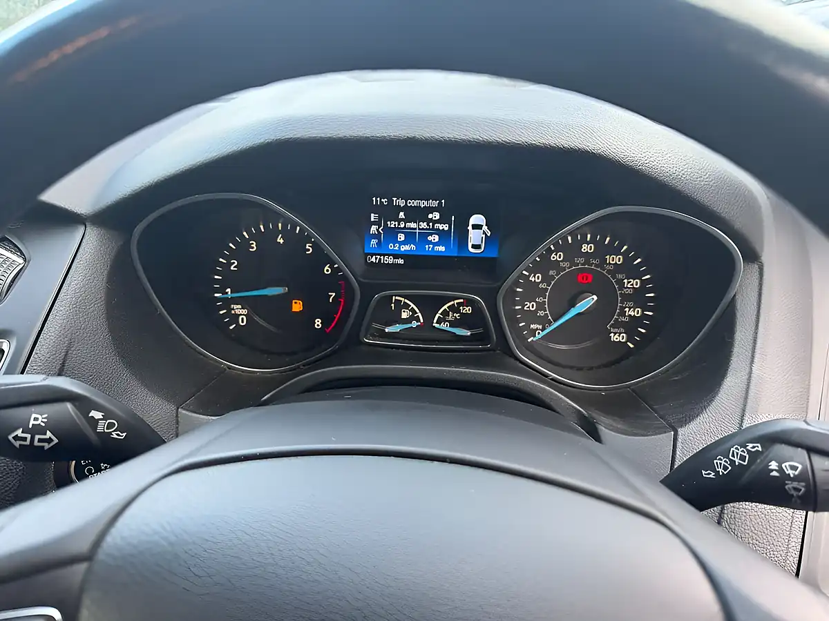 Used 2017 Ford Focus ST-Line White - Interior and Exterior details 10