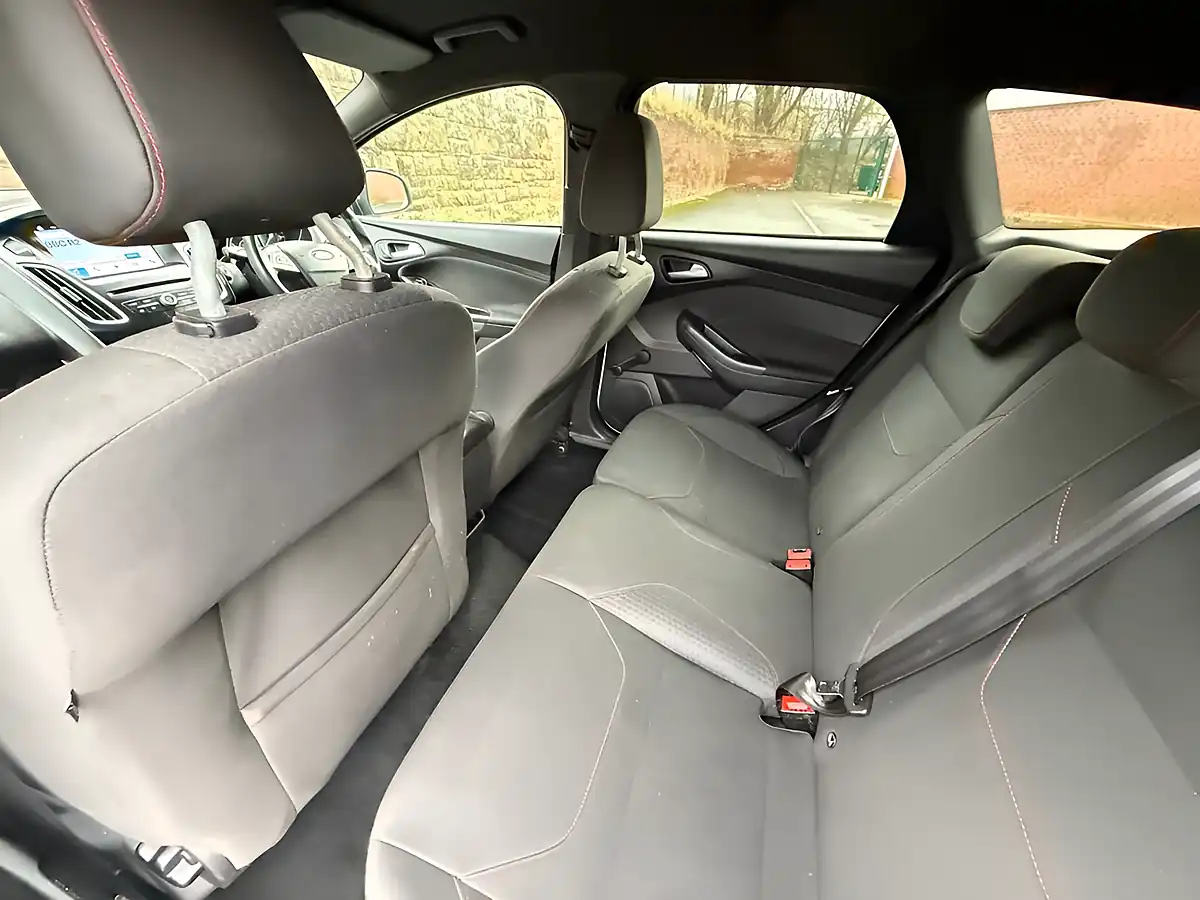 Used 2017 Ford Focus ST-Line White - Interior and Exterior details 13
