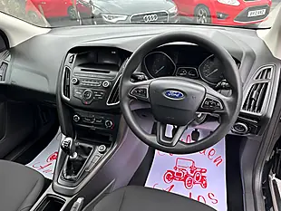 Used 2017 Ford Focus Style Black - Interior and Exterior details 11