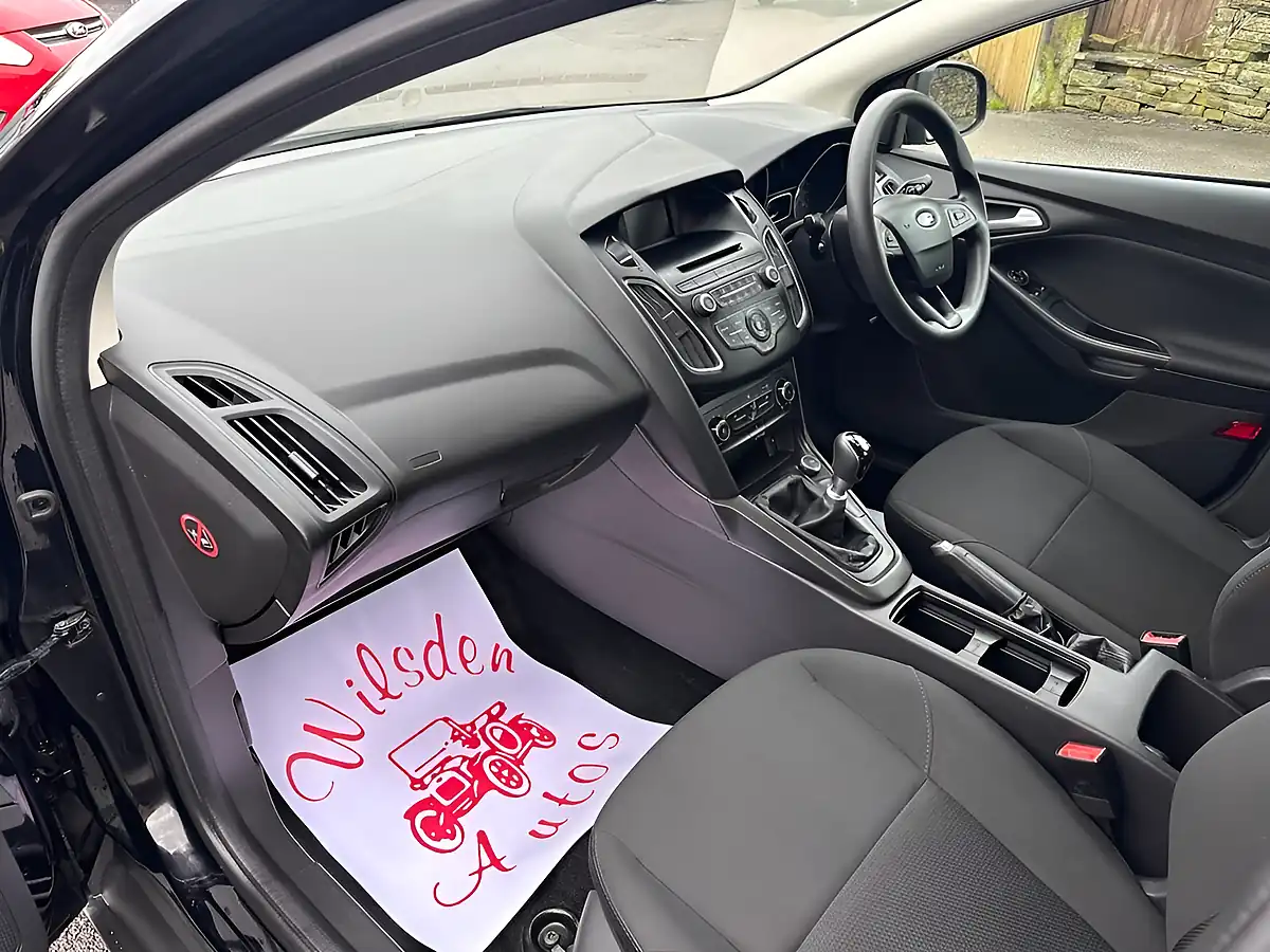 Used 2017 Ford Focus Style Black - Interior and Exterior details 13