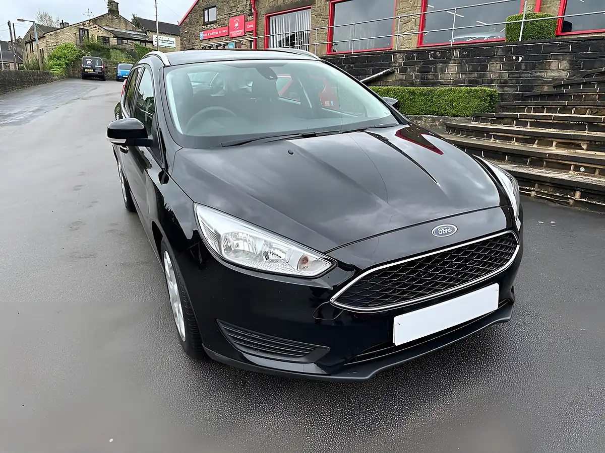 Used 2017 Ford Focus Style Black - Interior and Exterior details 2
