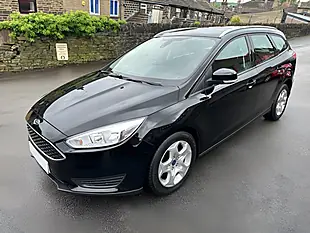 Used 2017 Ford Focus Style Black - Interior and Exterior details 4