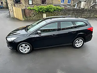 Used 2017 Ford Focus Style Black - Interior and Exterior details 5