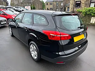 Used 2017 Ford Focus Style Black - Interior and Exterior details 6