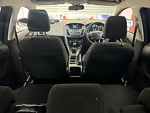 Used 2017 Ford Focus Style Silver - Interior and Exterior details 14