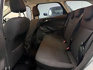 Used 2017 Ford Focus Style Silver - Interior and Exterior details 18