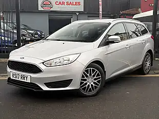 Used 2017 Ford Focus Style Silver - Interior and Exterior details 5