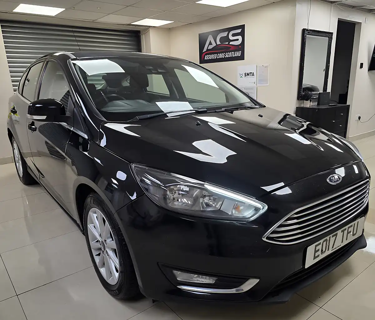 Used 2017 Ford Focus Titanium Black - Front View