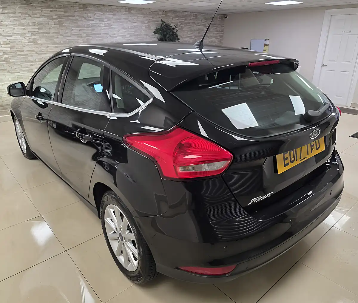 Used 2017 Ford Focus Titanium Black - Interior and Exterior details 4
