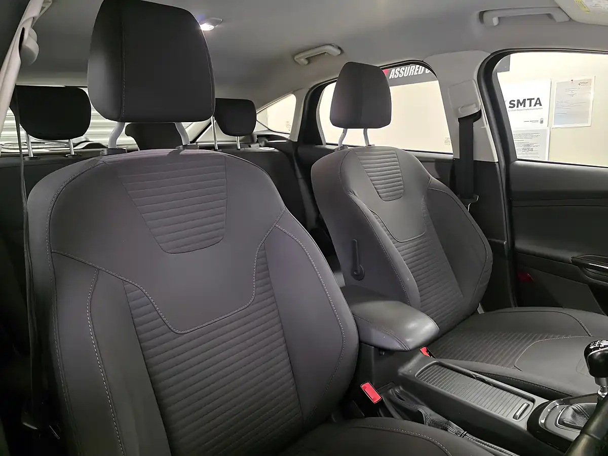 Used 2017 Ford Focus Titanium Black - Interior and Exterior details 7