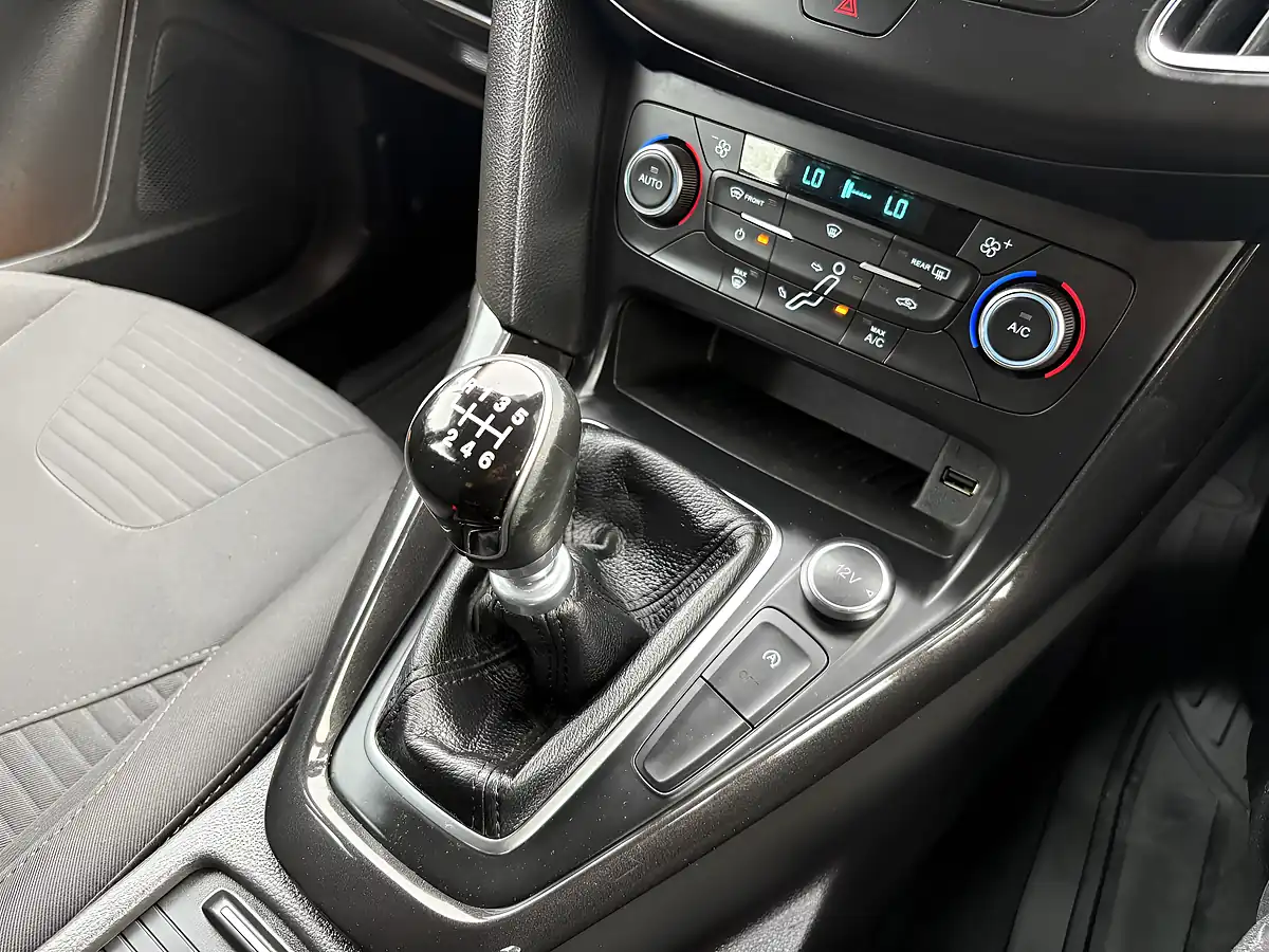 Used 2017 Ford Focus Titanium Black - Interior and Exterior details 13