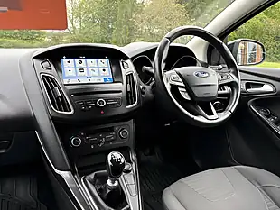 Used 2017 Ford Focus Titanium Black - Interior and Exterior details 7