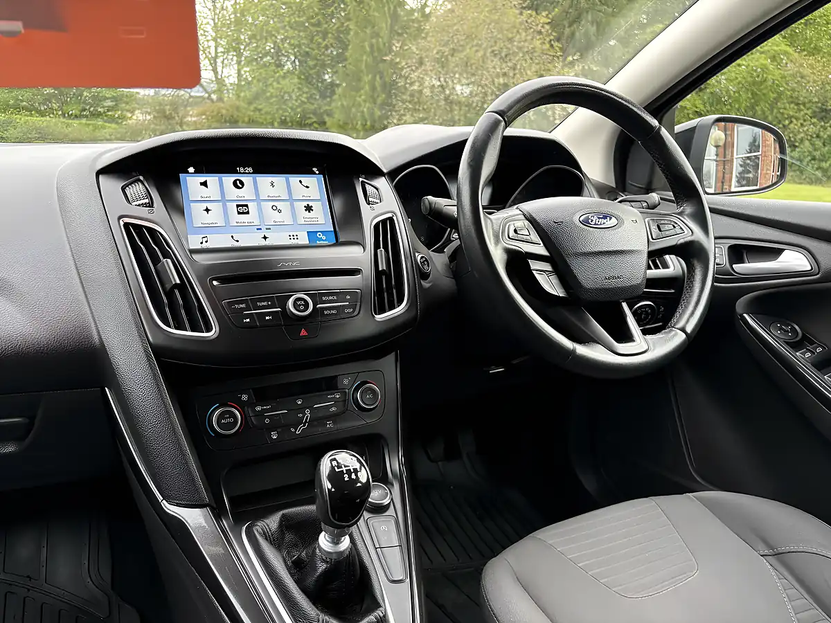 Used 2017 Ford Focus Titanium Black - Interior and Exterior details 7
