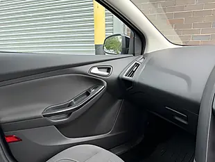 Used 2017 Ford Focus Titanium Black - Interior and Exterior details 17