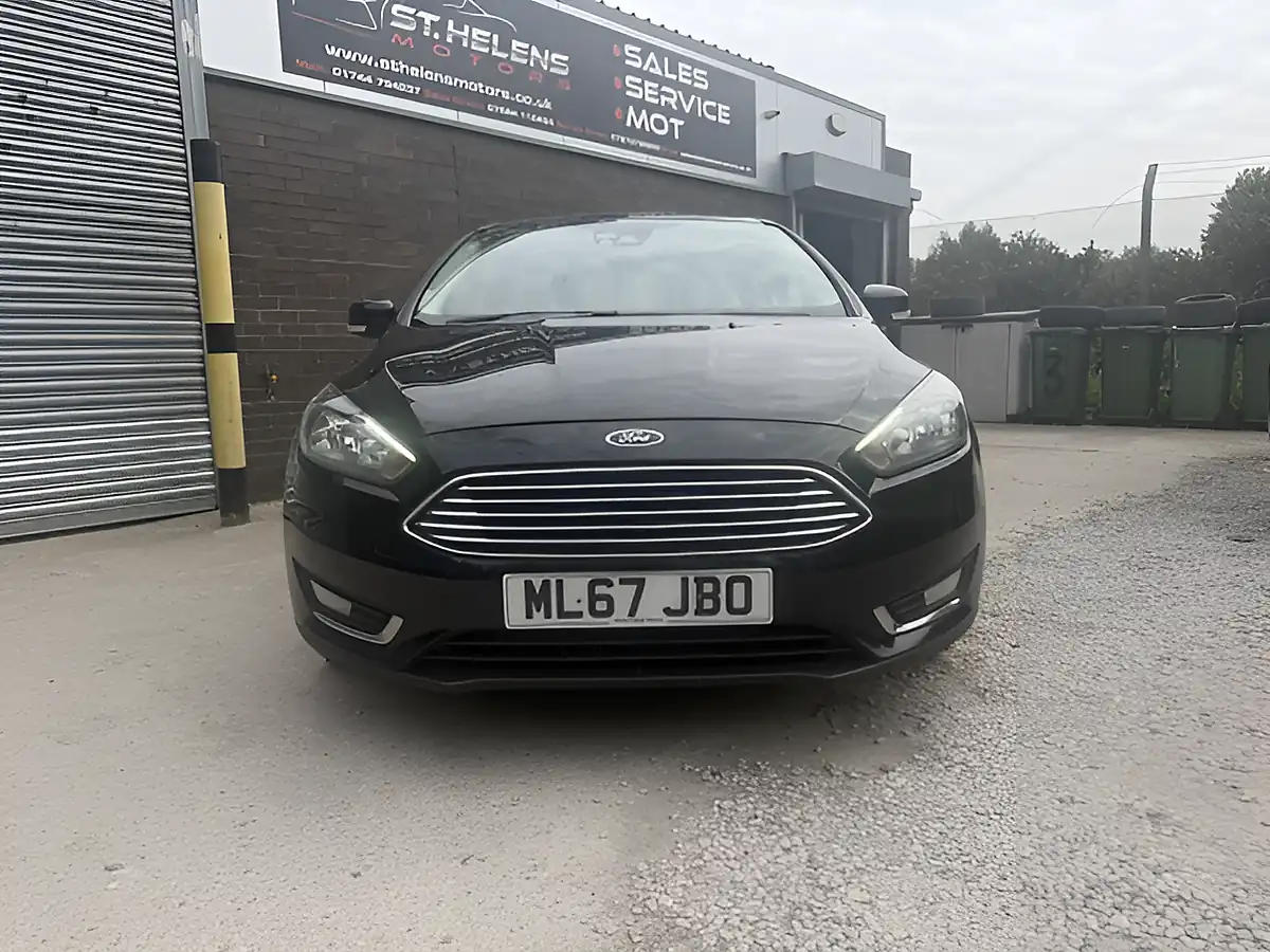 Used 2017 Ford Focus Titanium Black - Interior and Exterior details 3