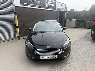 Used 2017 Ford Focus Titanium Black - Interior and Exterior details 4