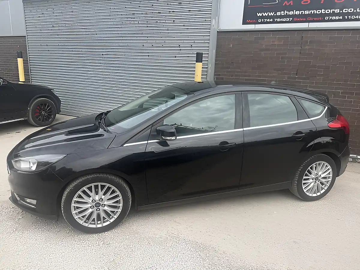 Used 2017 Ford Focus Titanium Black - Interior and Exterior details 6