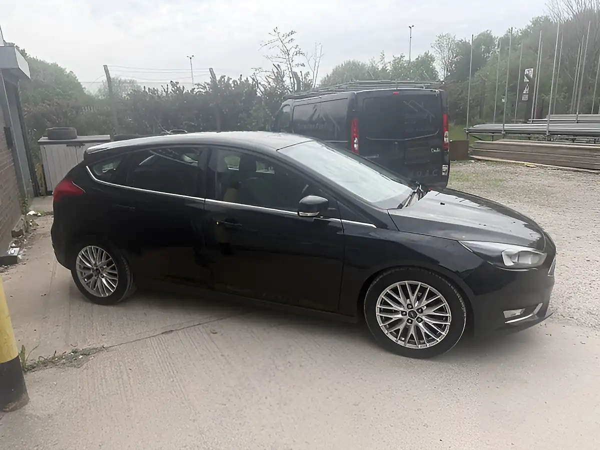 Used 2017 Ford Focus Titanium Black - Interior and Exterior details 8