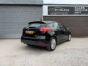 Used 2017 Ford Focus Titanium Black - Interior and Exterior details 9