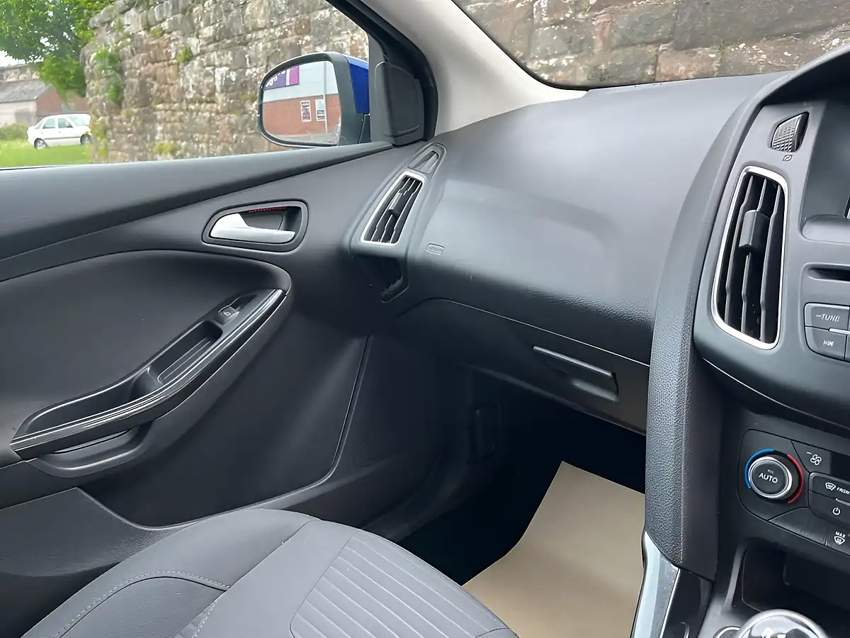 Used 2017 Ford Focus Titanium Blue - Interior and Exterior details 16