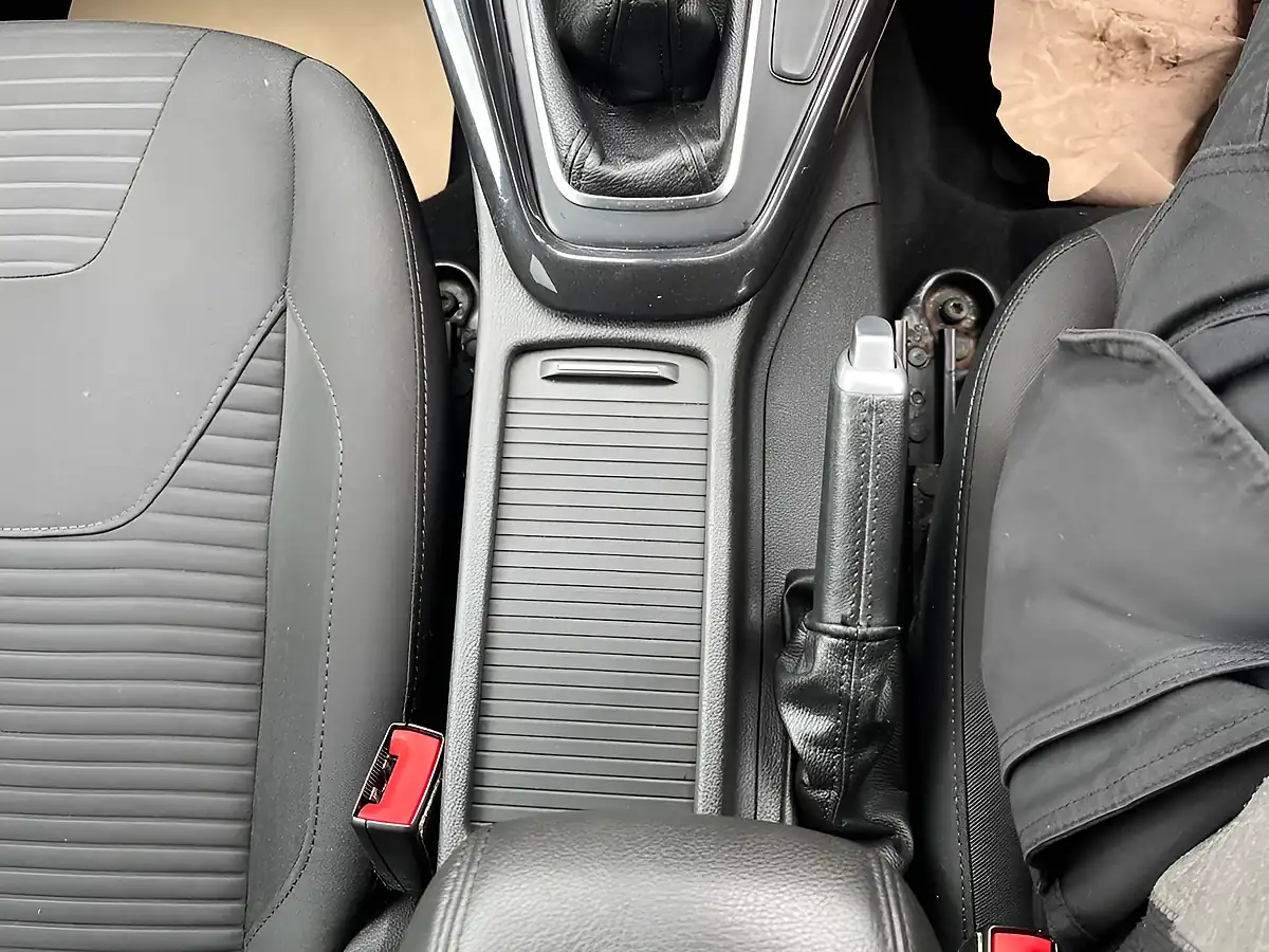 Used 2017 Ford Focus Titanium Blue - Interior and Exterior details 17