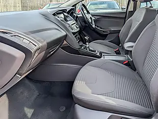 Used 2017 Ford Focus Titanium Blue - Interior and Exterior details 18