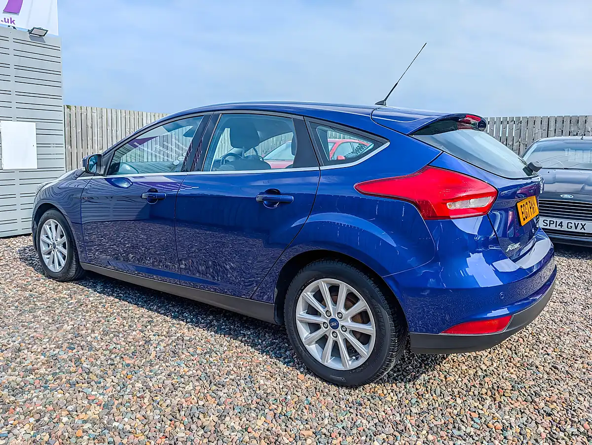 Used 2017 Ford Focus Titanium Blue - Interior and Exterior details 7