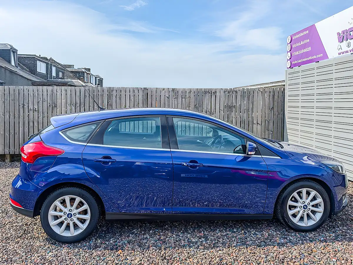 Used 2017 Ford Focus Titanium Blue - Interior and Exterior details 9