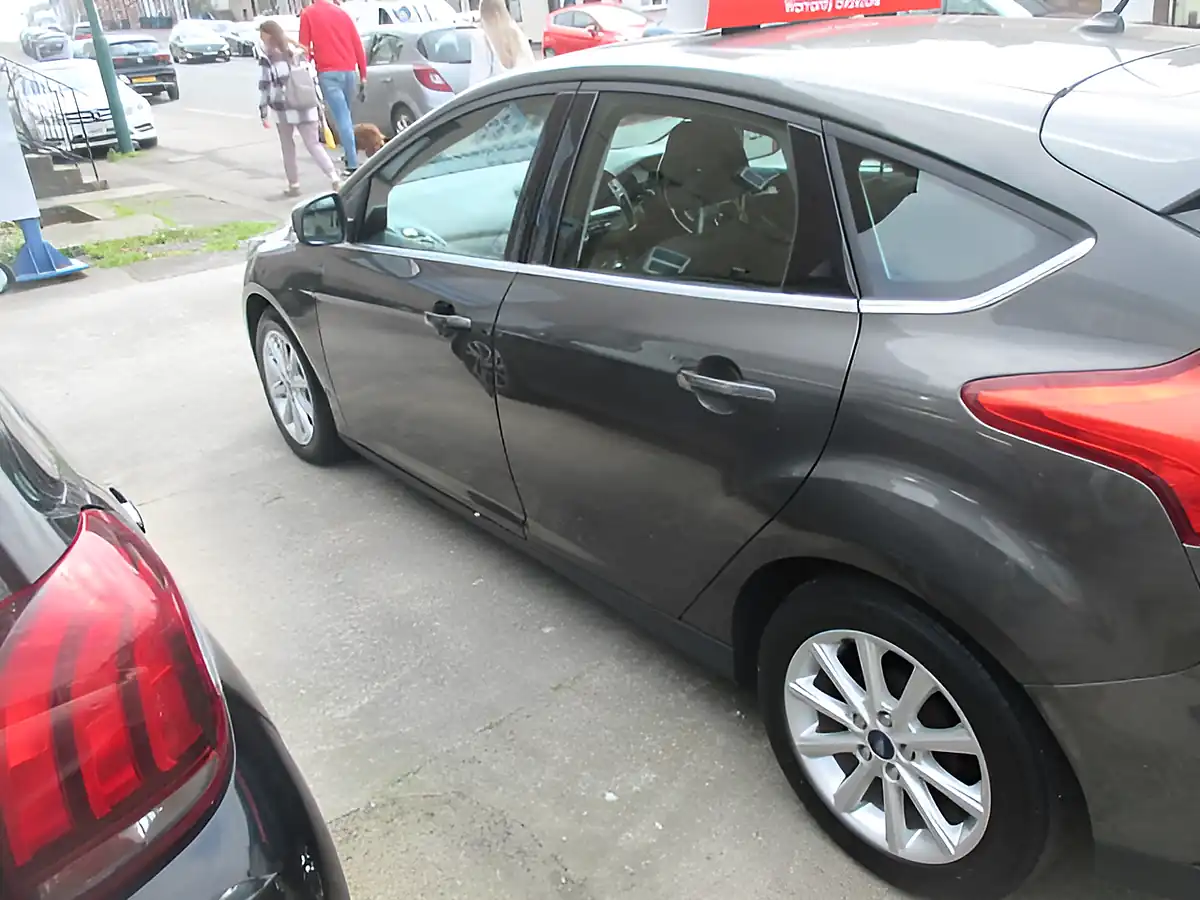 Used 2017 Ford Focus Titanium Grey - Interior and Exterior details 5