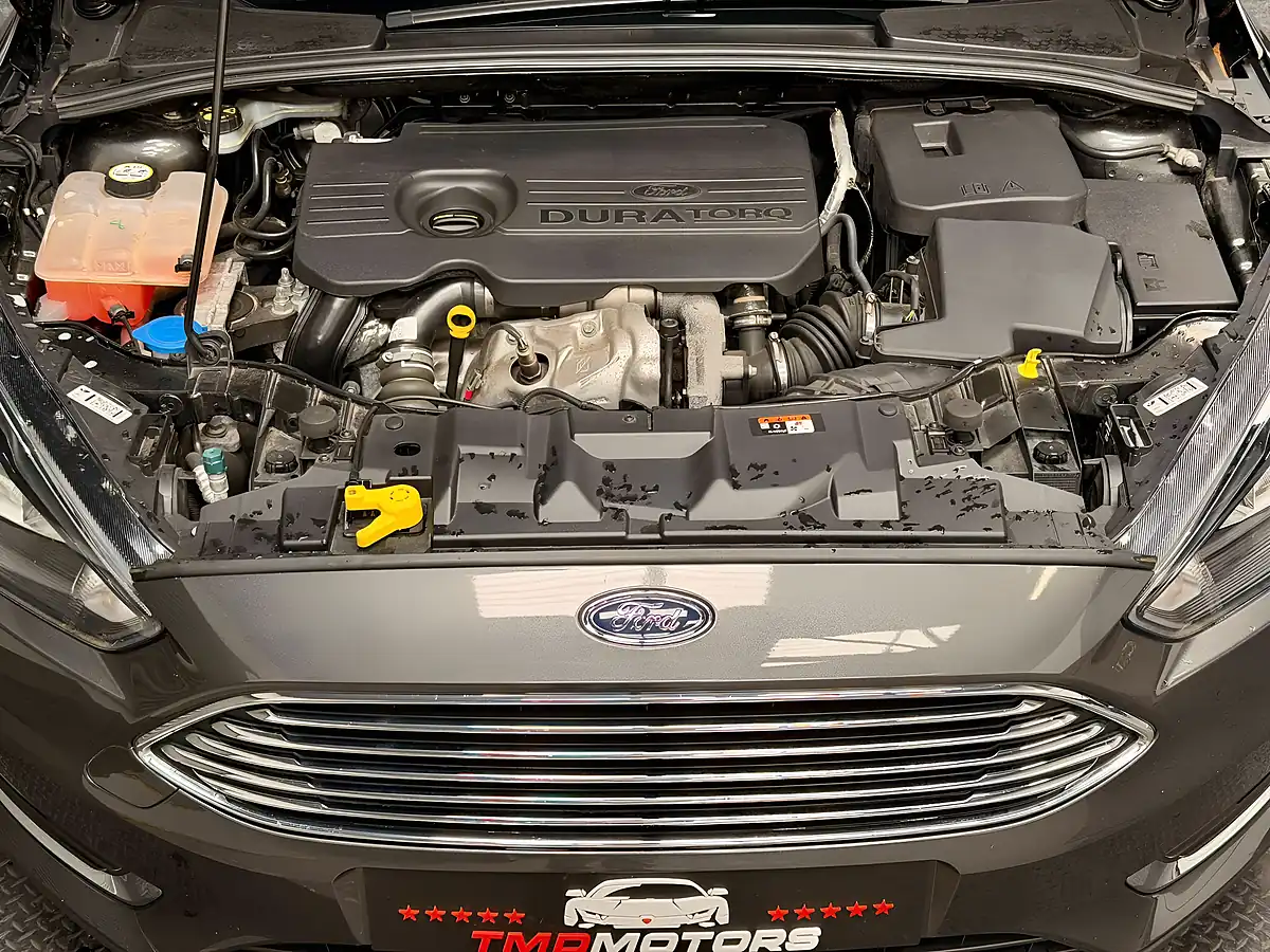 Used 2017 Ford Focus Titanium Grey - Interior and Exterior details 13